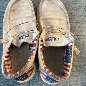 Hey Dude Men American